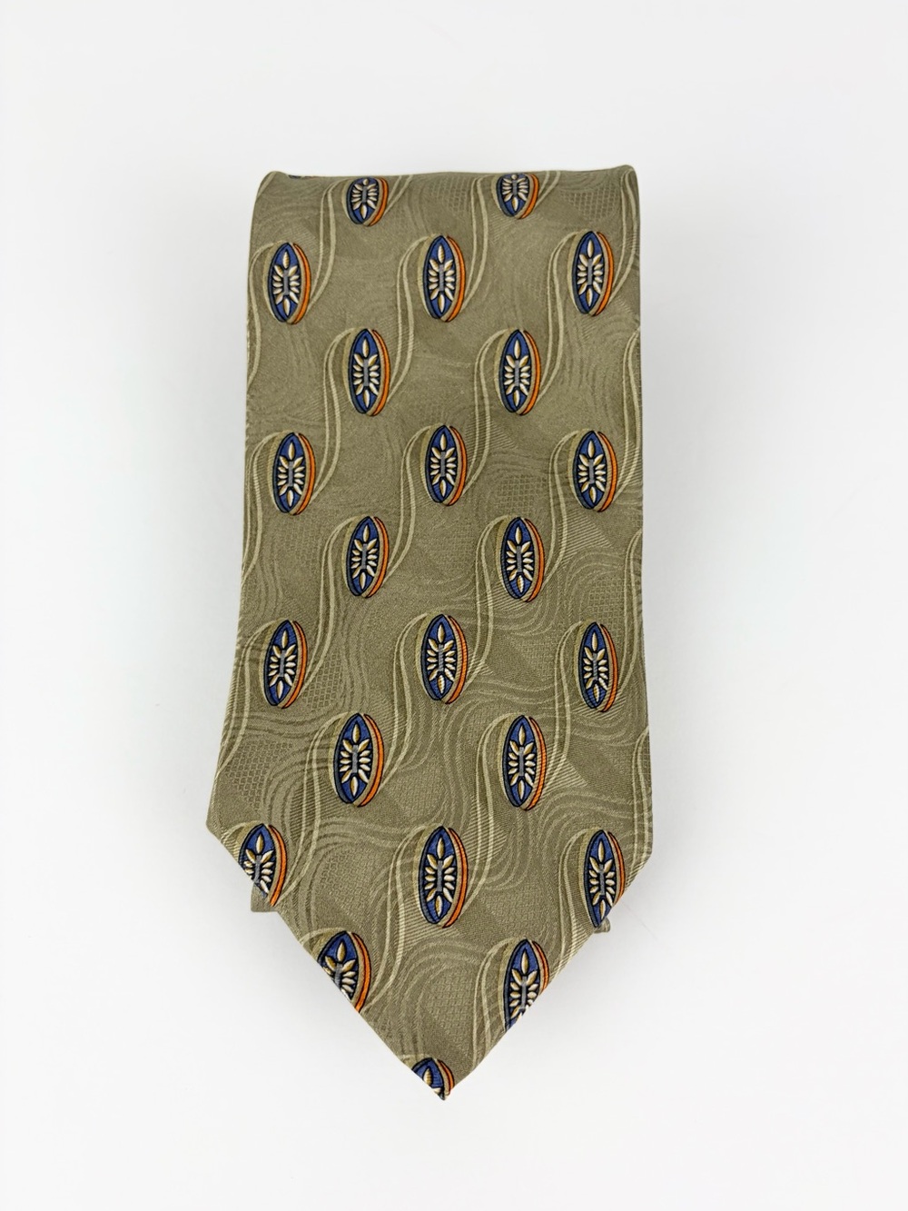 JZ Richard’s Von Maur All Silk Tan Handmade Mens Neck Tie
